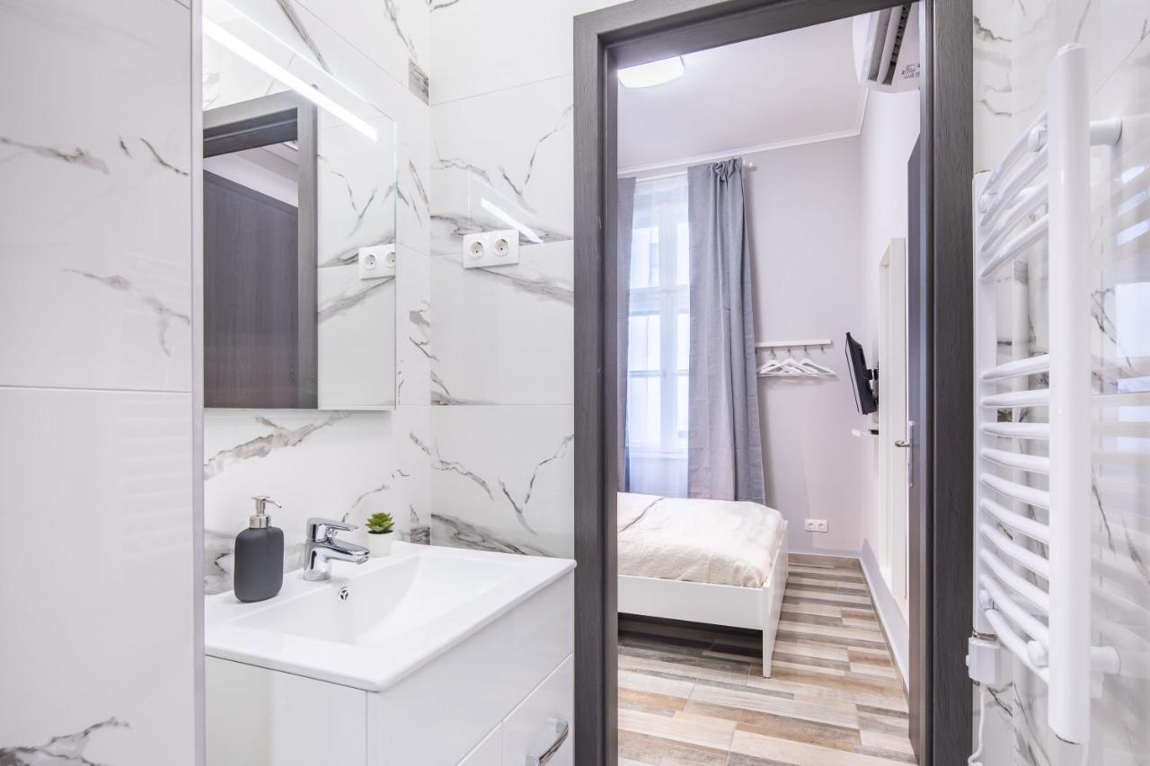 New - Central And Modern Studio Budapest Exterior foto